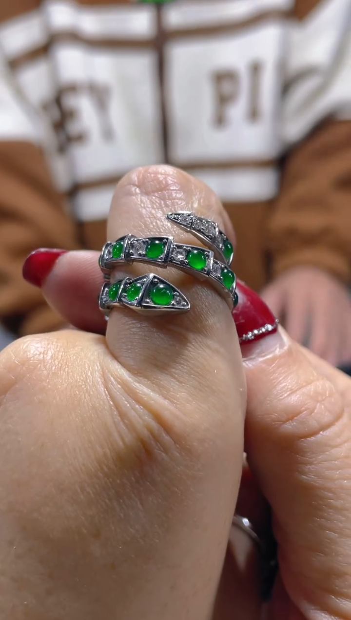 【闪购商品】定制翡翠未镶嵌天然A货翡翠假一罚四（多样性发货）