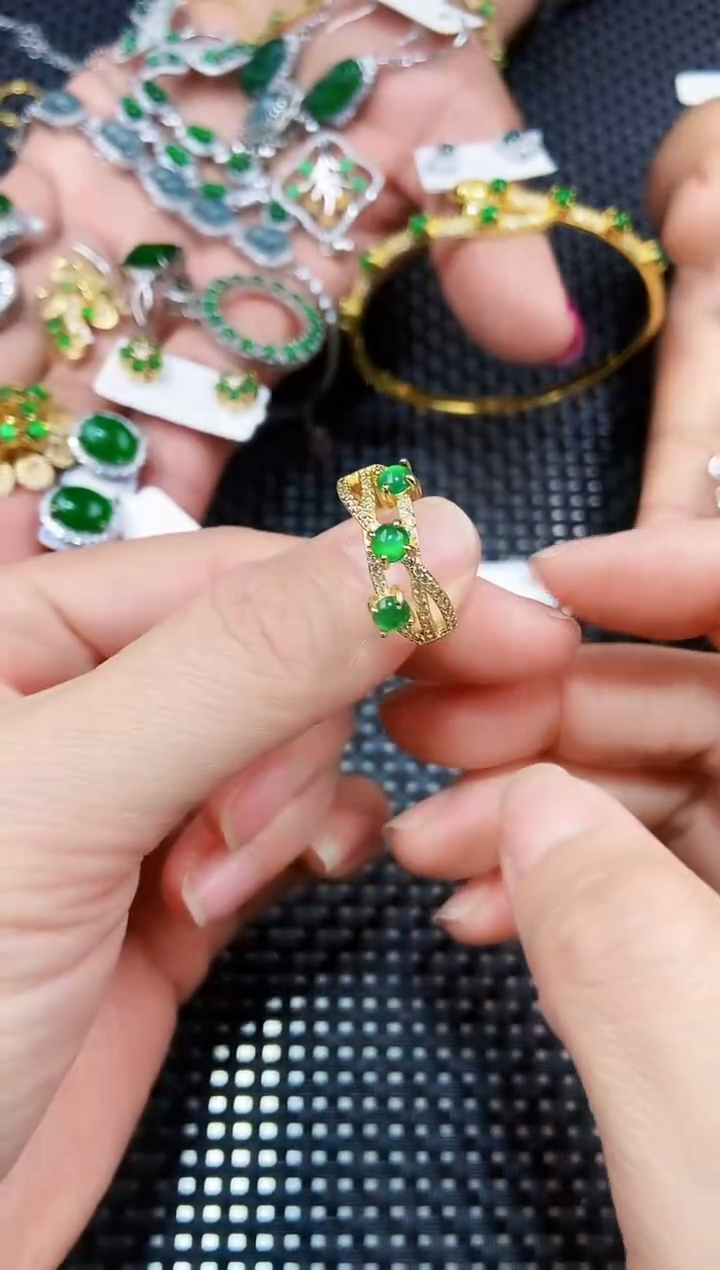 【闪购商品】翡翠戒指未镶嵌11111111