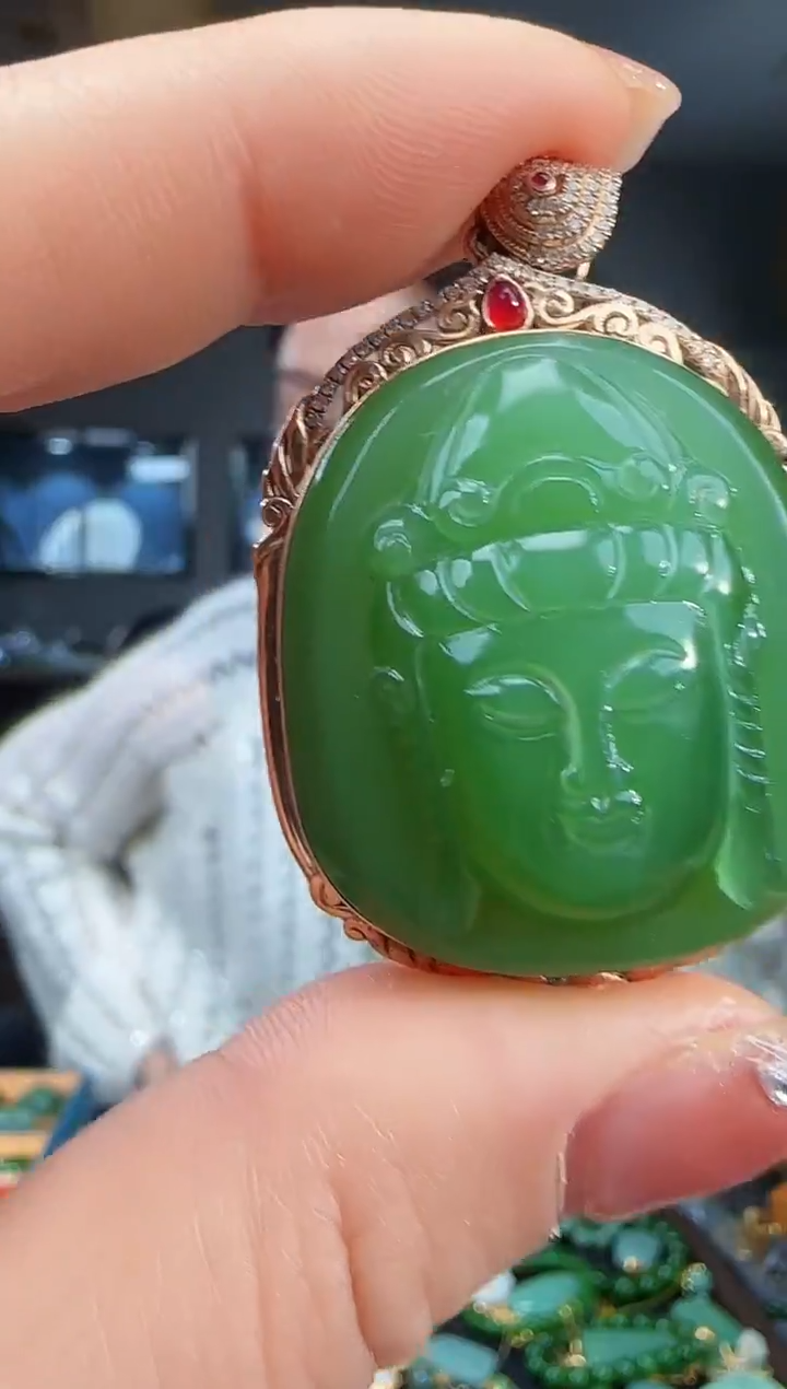 吊坠(不含链)18K金镶嵌和田玉1