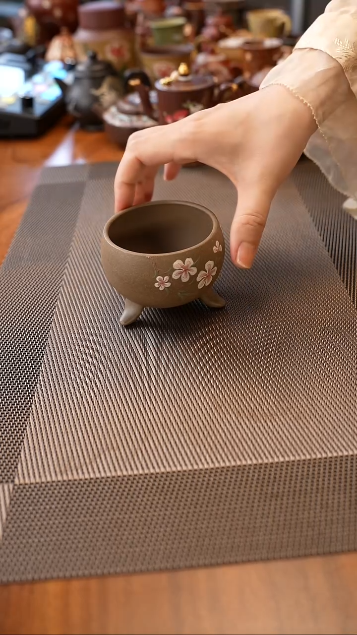 茶壶紫砂青段 三足杯  桃花 