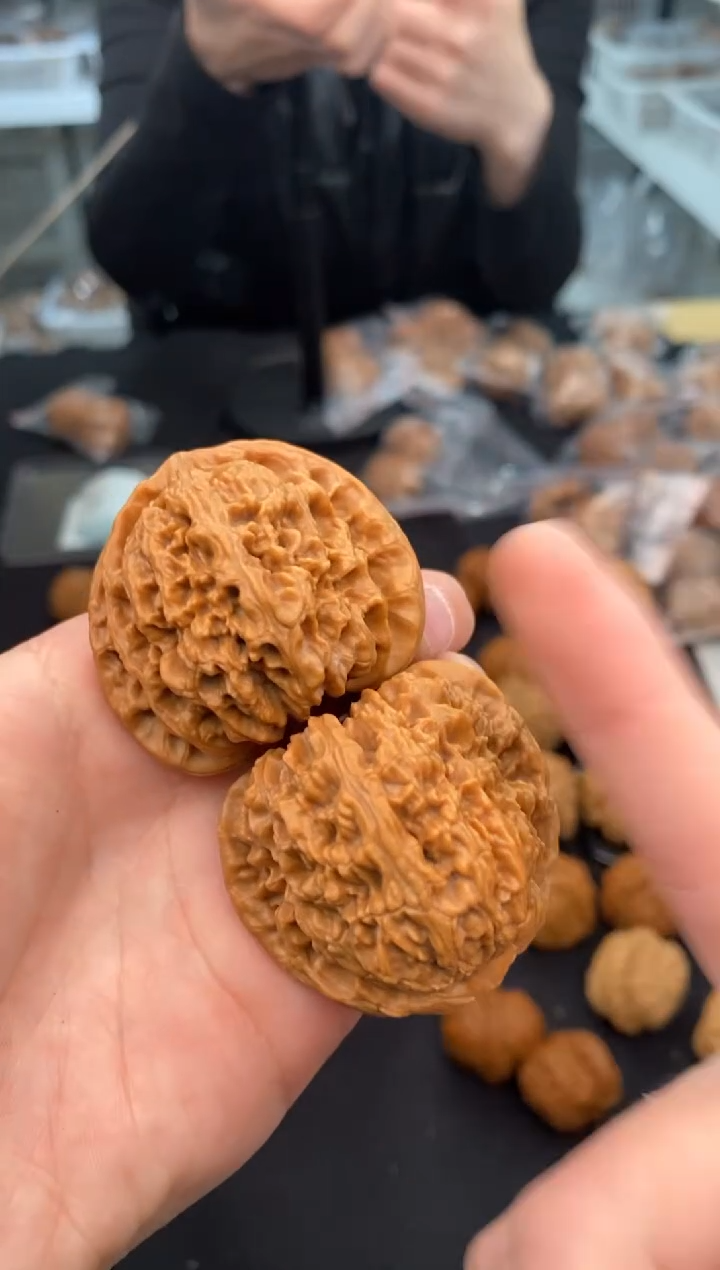 【闪购商品】文玩核桃把件南疆石44-x822