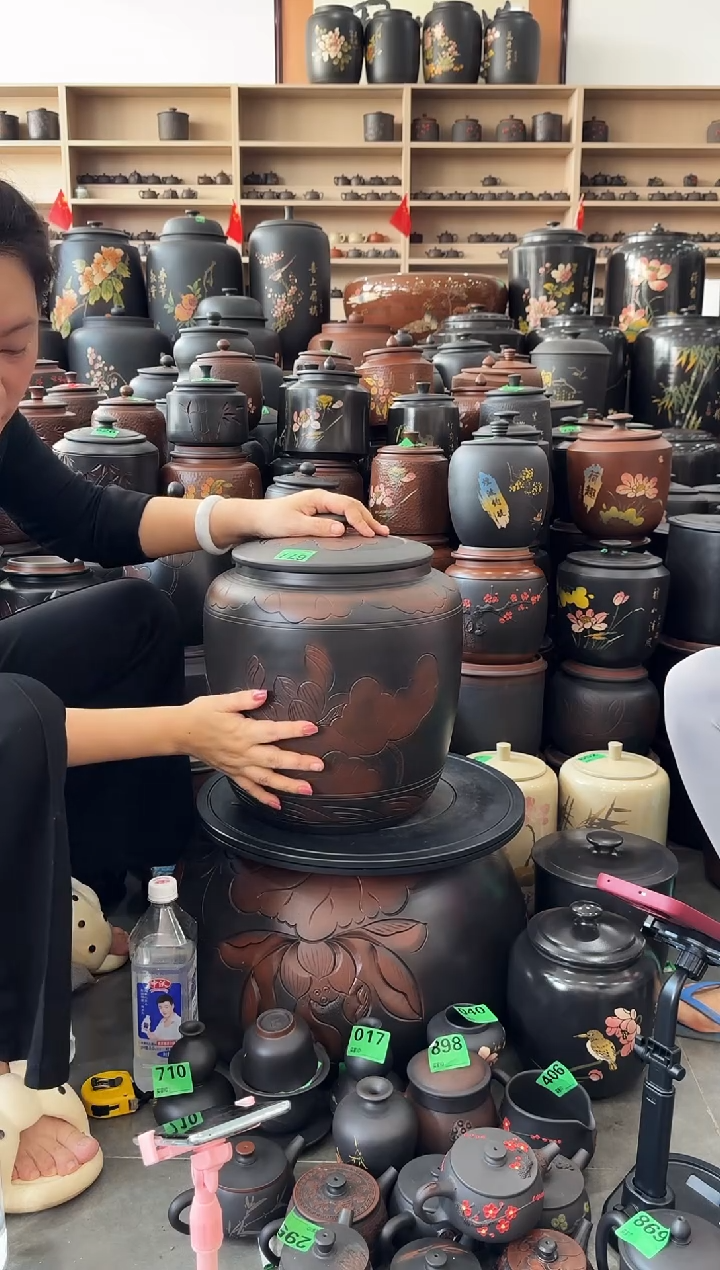 罐完品小茶缸高33cm  荷花   677
