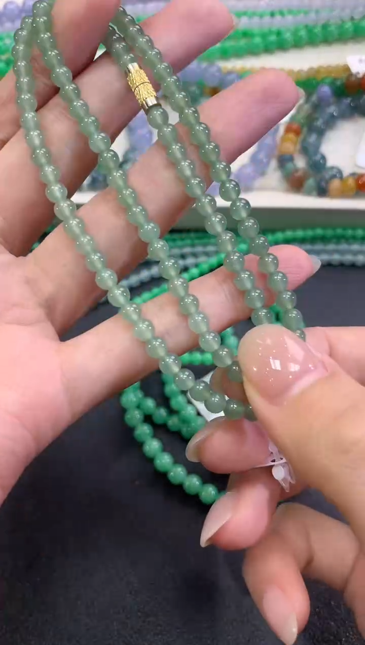 【闪购商品】翡翠颈饰未镶嵌q238           
