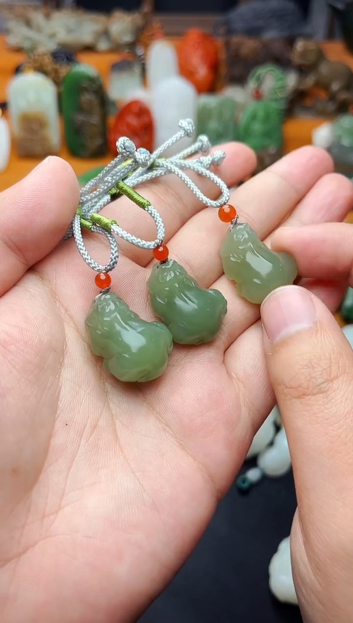 【闪购商品】和田玉颈饰未镶嵌貔貅 多样性拍一发一01