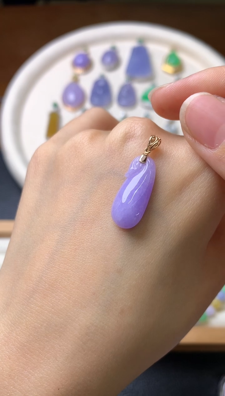 【闪购商品】翡翠吊坠(赠链)18K金镶嵌吊坠