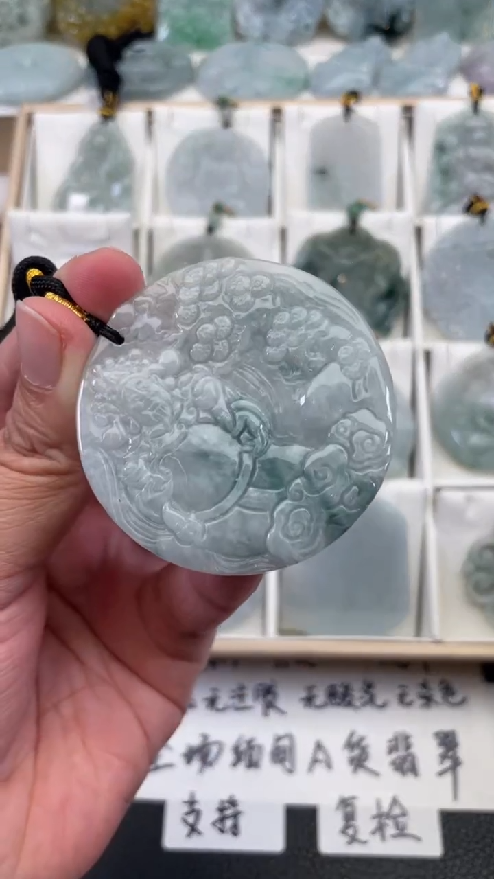 颈饰未镶嵌翡翠天然缅甸翡翠A货218