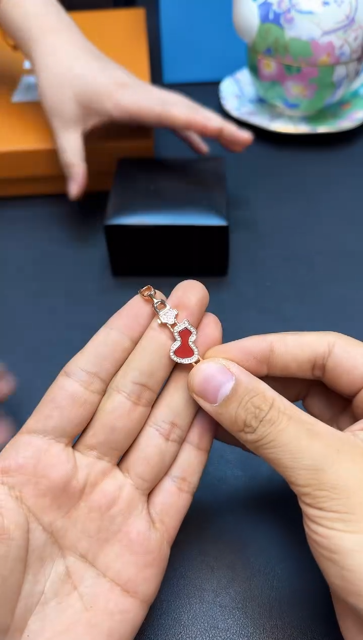 瓷片全新正品一件不留@@WE1255