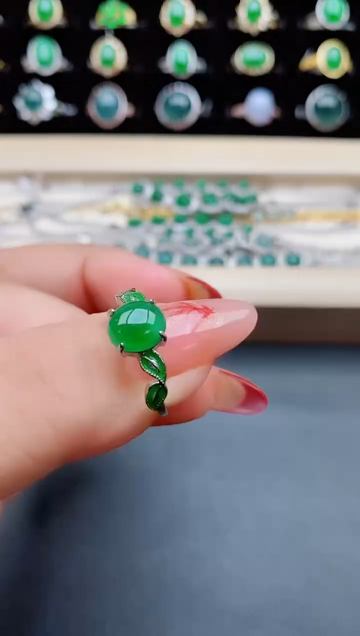 【闪购商品】翡翠戒指银S925镶嵌5080501