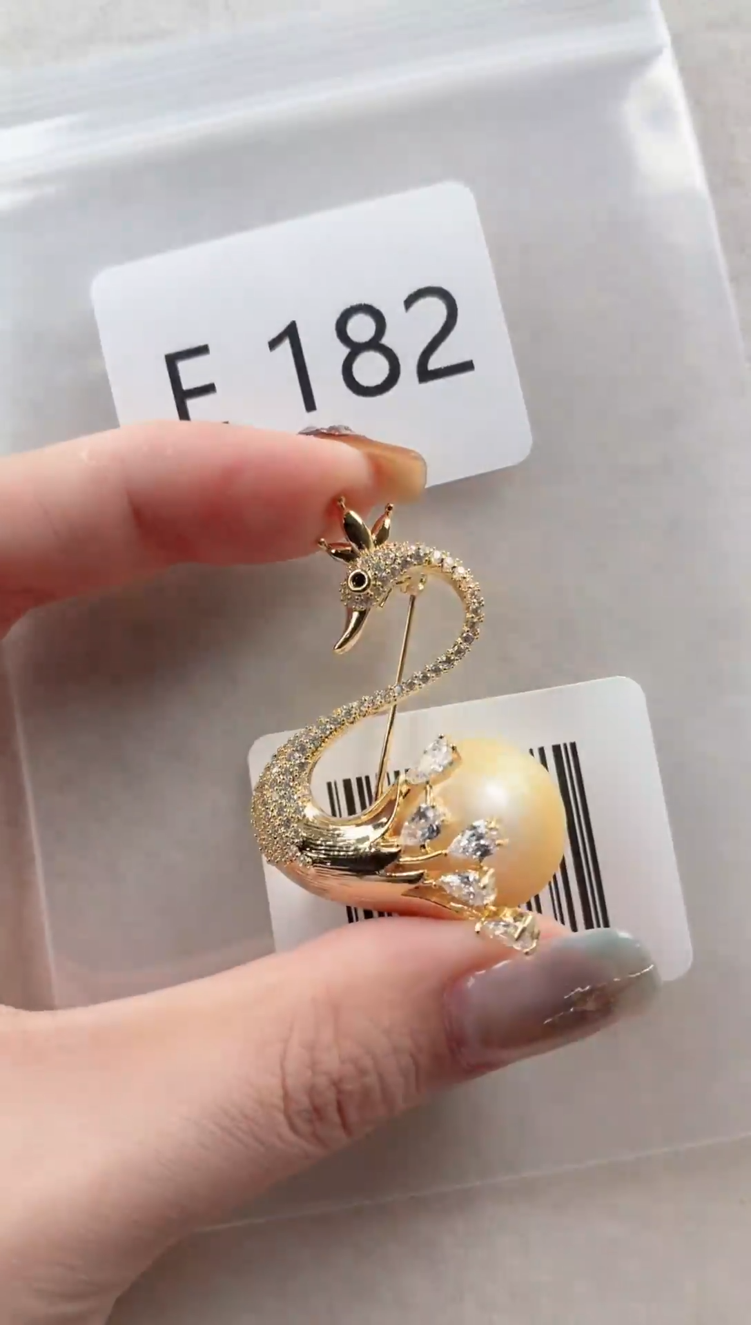 未镶嵌胸针海水珍珠E182