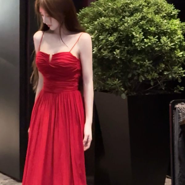 WW定制「炽热爱欲」法式轻奢气质纯欲性感修身显瘦收腰洋气连衣裙