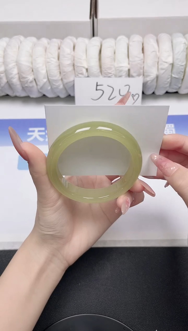 未镶嵌手镯石英质玉19-58