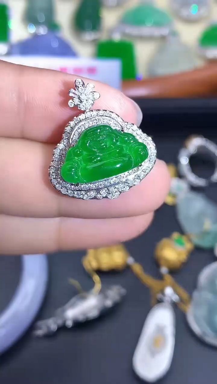 颈饰18K金镶嵌翡翠467-中国好珍宝