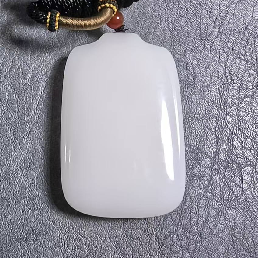 精美新疆和田玉白玉平安无事牌玉石吊坠