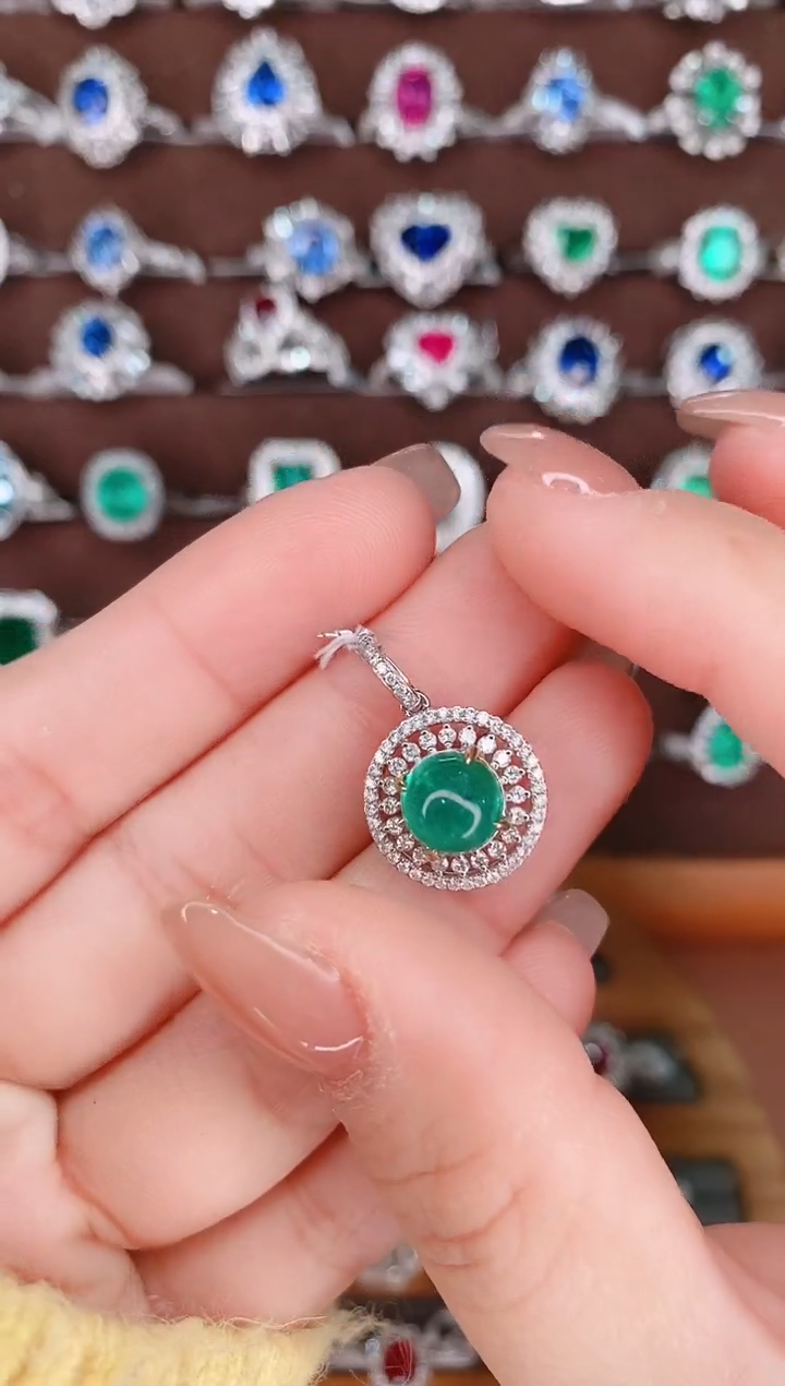 【闪购商品】祖母绿18K金吊坠18K金镶嵌1.69克拉