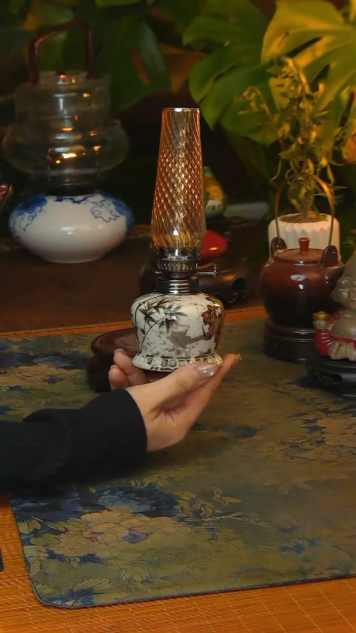 【闪购商品】景德镇陶瓷手工灯摆件