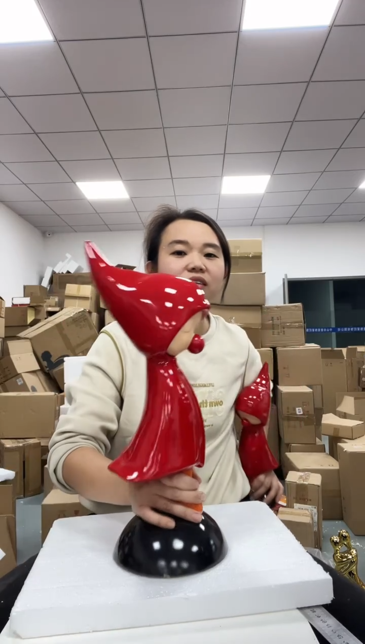 树脂沉思小红帽大号