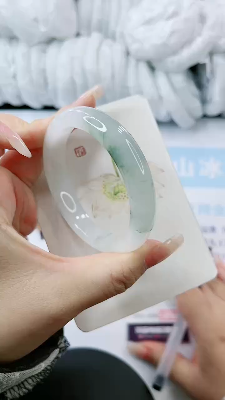 【闪购商品】石英质玉手镯未镶嵌多样性发货A575