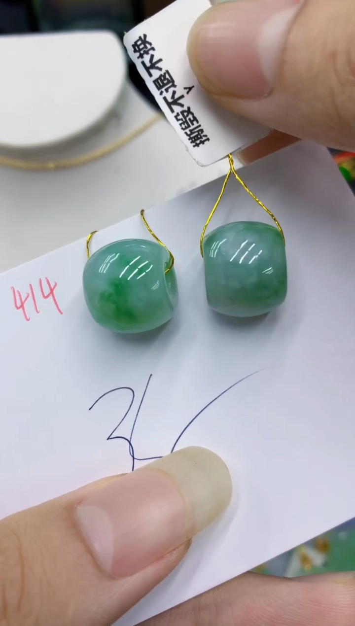 翡翠未镶嵌颈饰111111111111多样性发其一