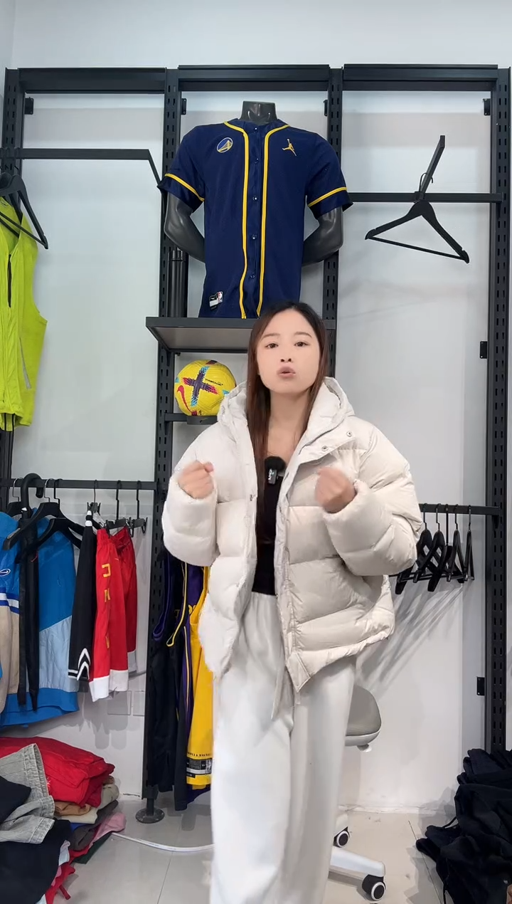 3555闪购编码  运动卫衣裤以直播间过款为准 尺码   l
