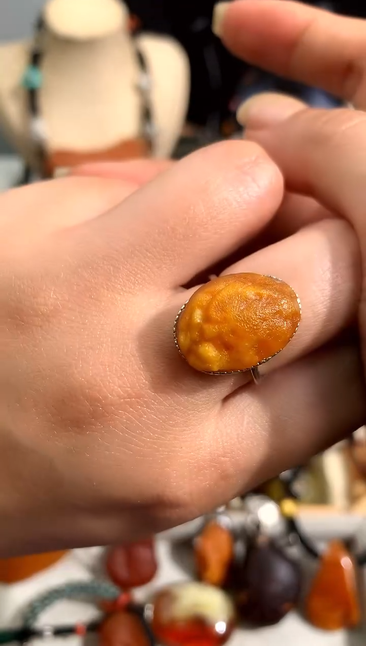 【闪购商品】蜜蜡裸石未镶嵌似玉