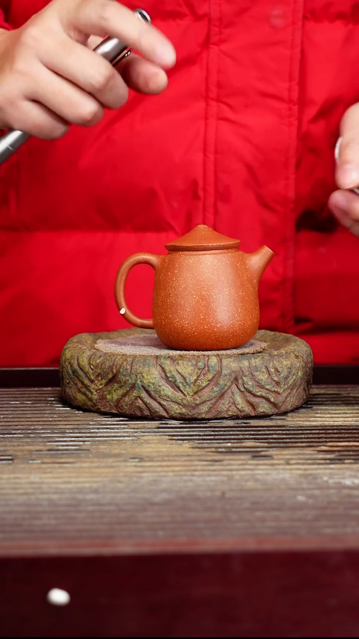 宜兴原矿紫砂壶茶壶宜兴原矿紫砂壶茶壶100C