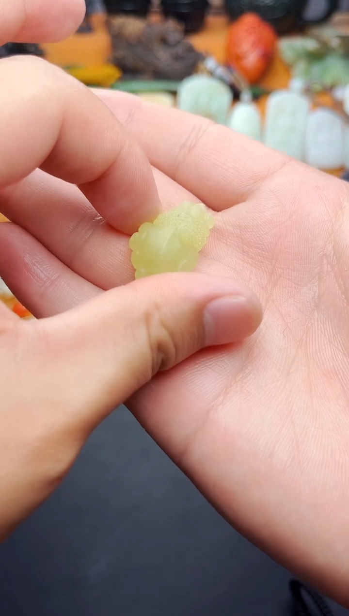 和田玉未镶嵌颈饰吊坠01