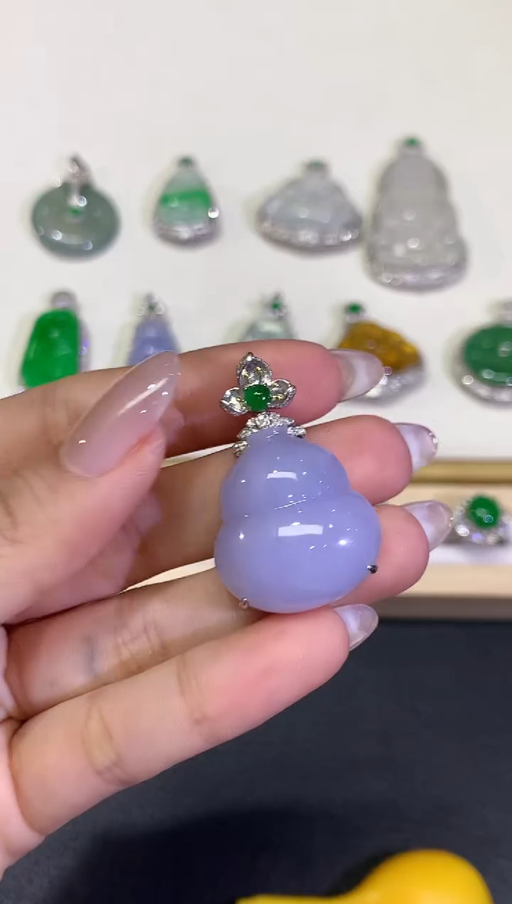 【闪购商品】翡翠吊坠(不含链)18K金镶嵌团购1