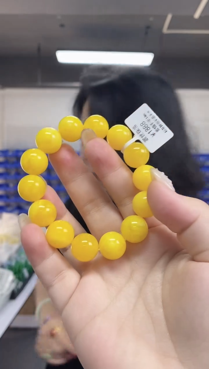 【闪购商品】蜜蜡裸石未镶嵌多样性发其一颜色微差