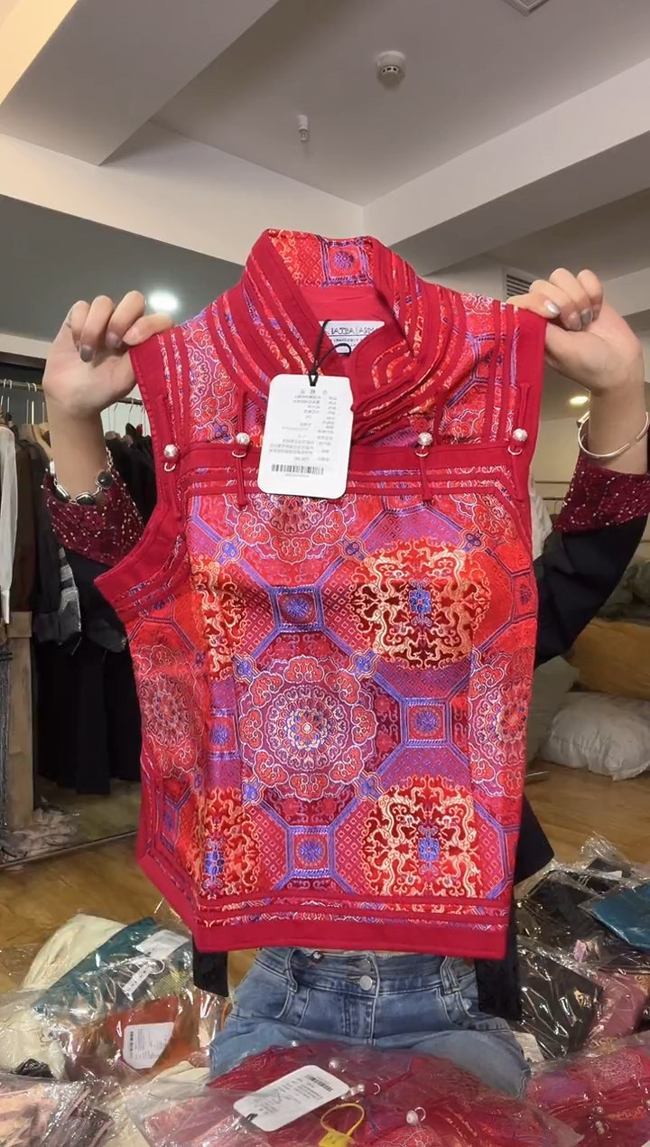 马甲       2XL码    125-135斤