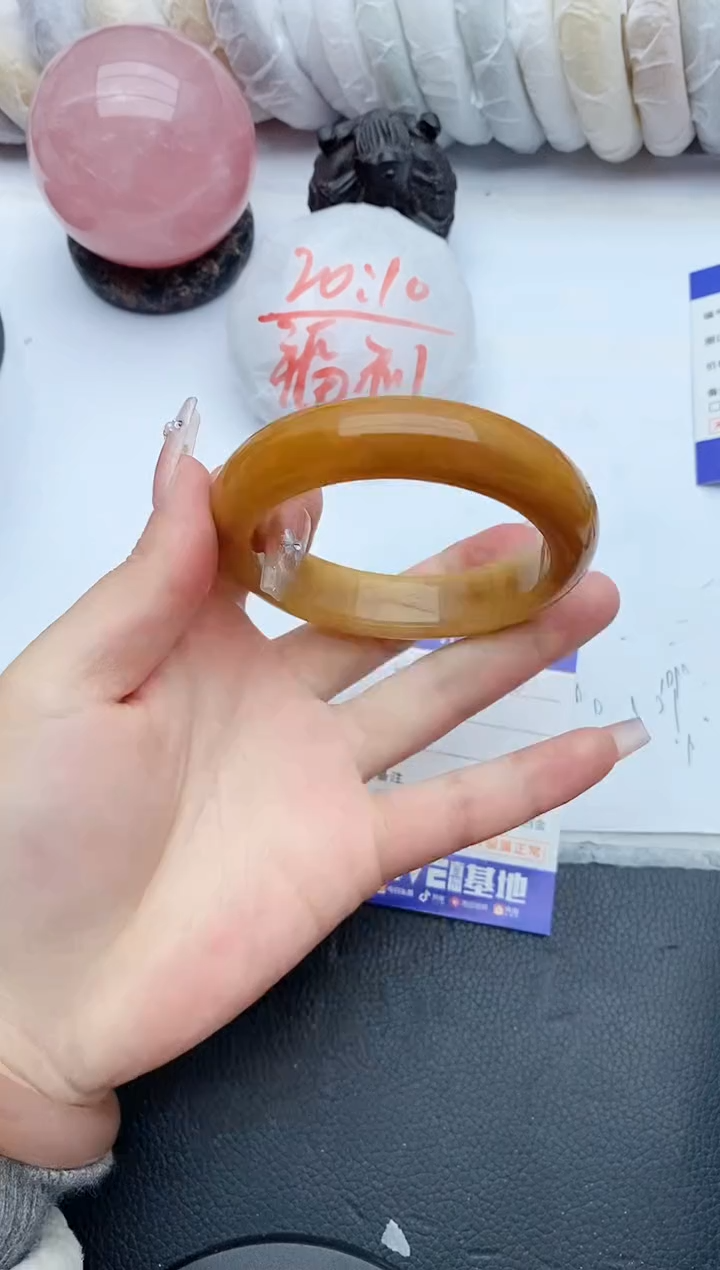 【闪购商品】石英质玉手镯未镶嵌26+59/60