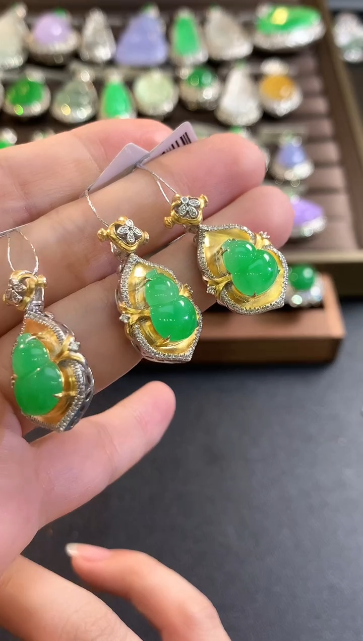 吊坠(不含链)18K金镶嵌翡翠d116多样性一件发