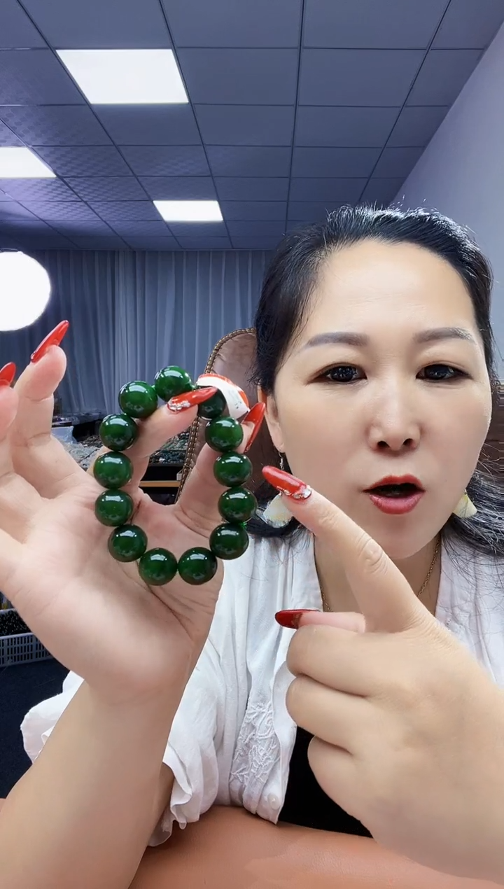 手串未镶嵌和田玉纯天然和田玉俄7碧老坑菠菜绿16