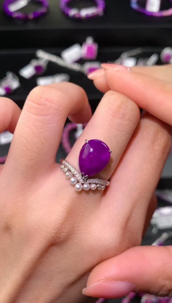 【闪购商品】苏纪石（舒俱来）.18K金镶嵌舒俱来戒指