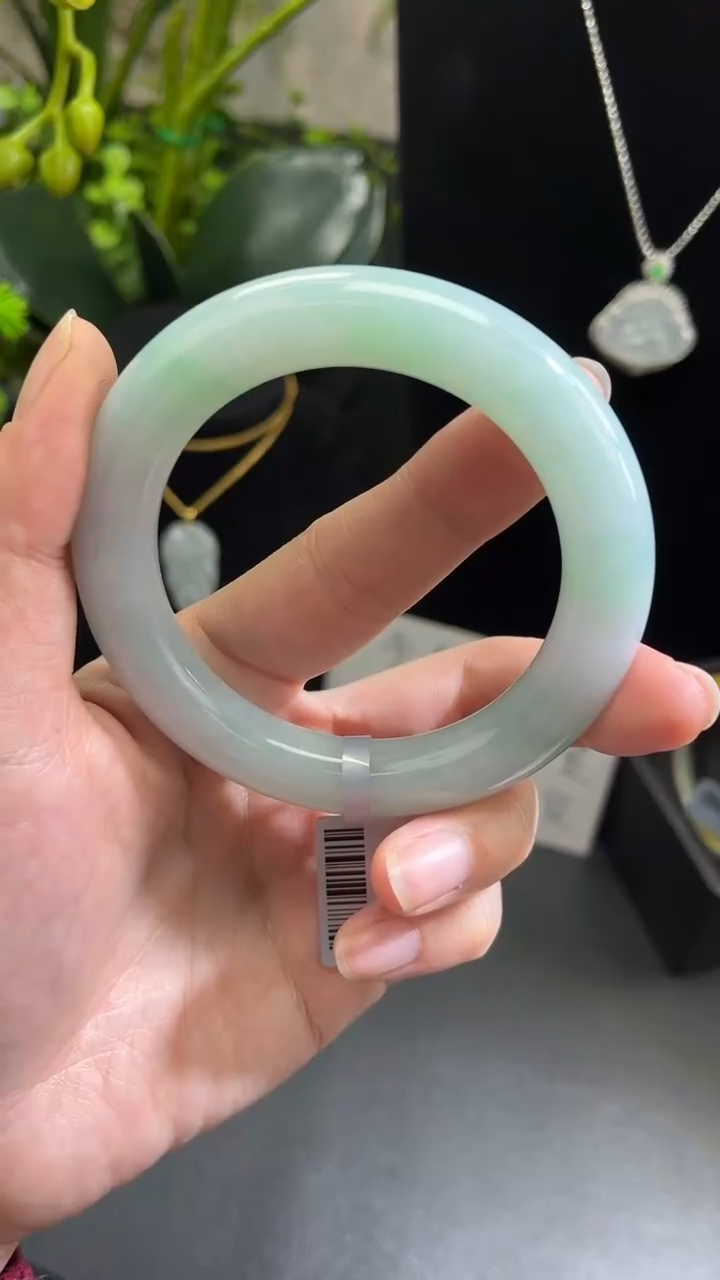 【闪购商品】翡翠手镯未镶嵌手镯