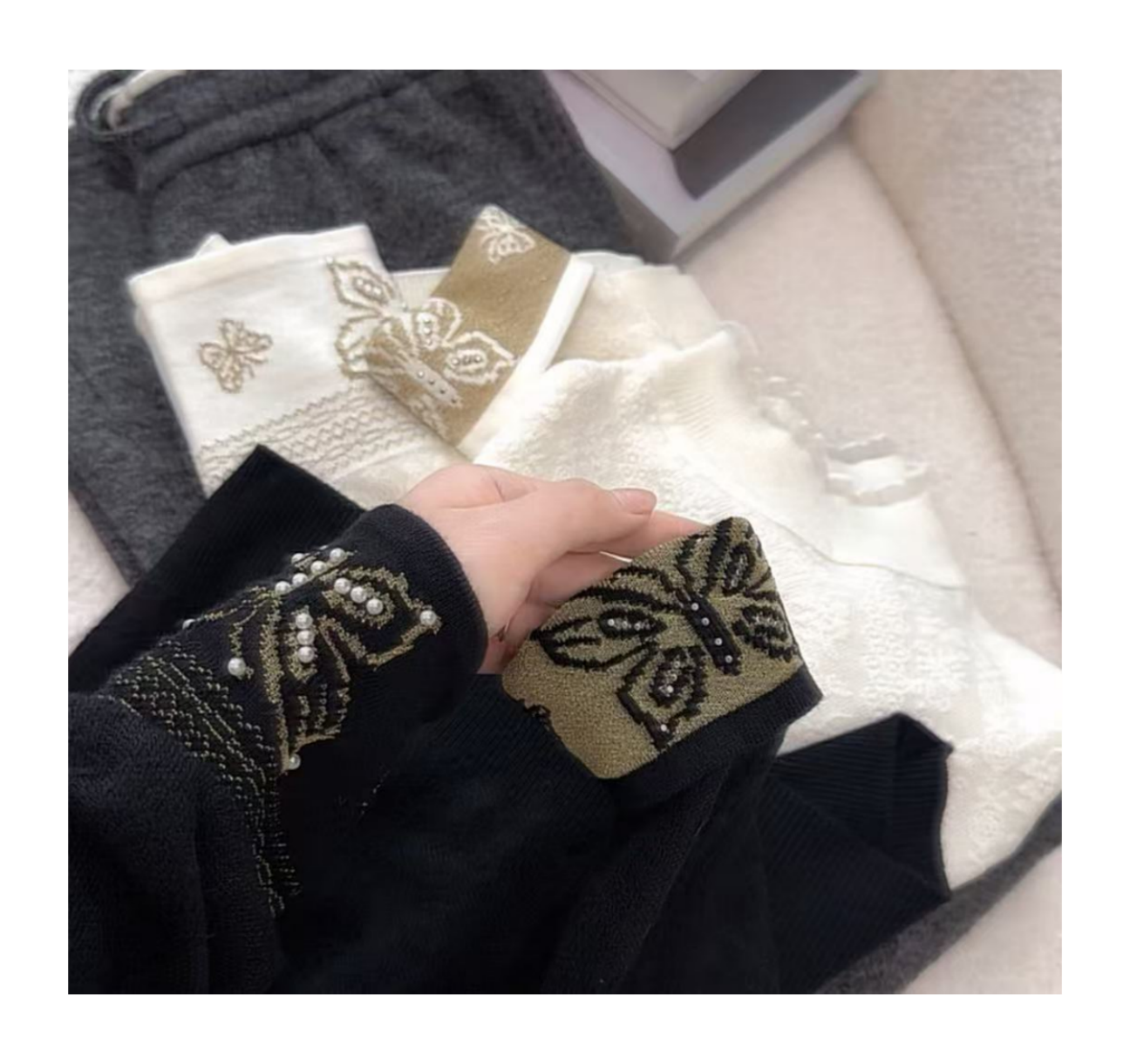 丽姐家~线下同款重工珍珠蝴蝶打底衫袖洋气百搭薄款宽松上衣