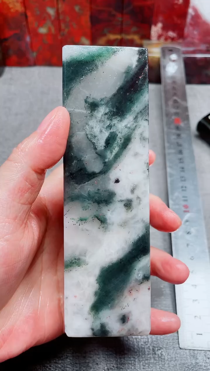 玉桂林鸡血玉素章白绿贵妃31