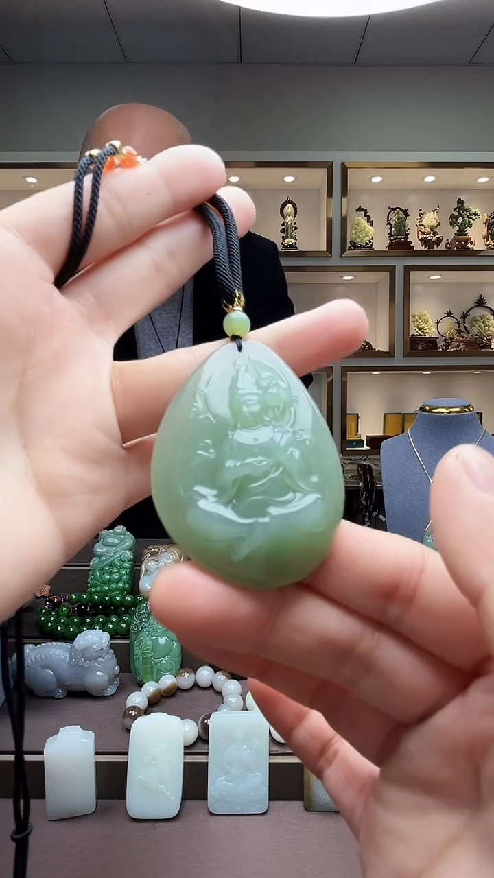 【闪购商品】和田玉颈饰未镶嵌苏