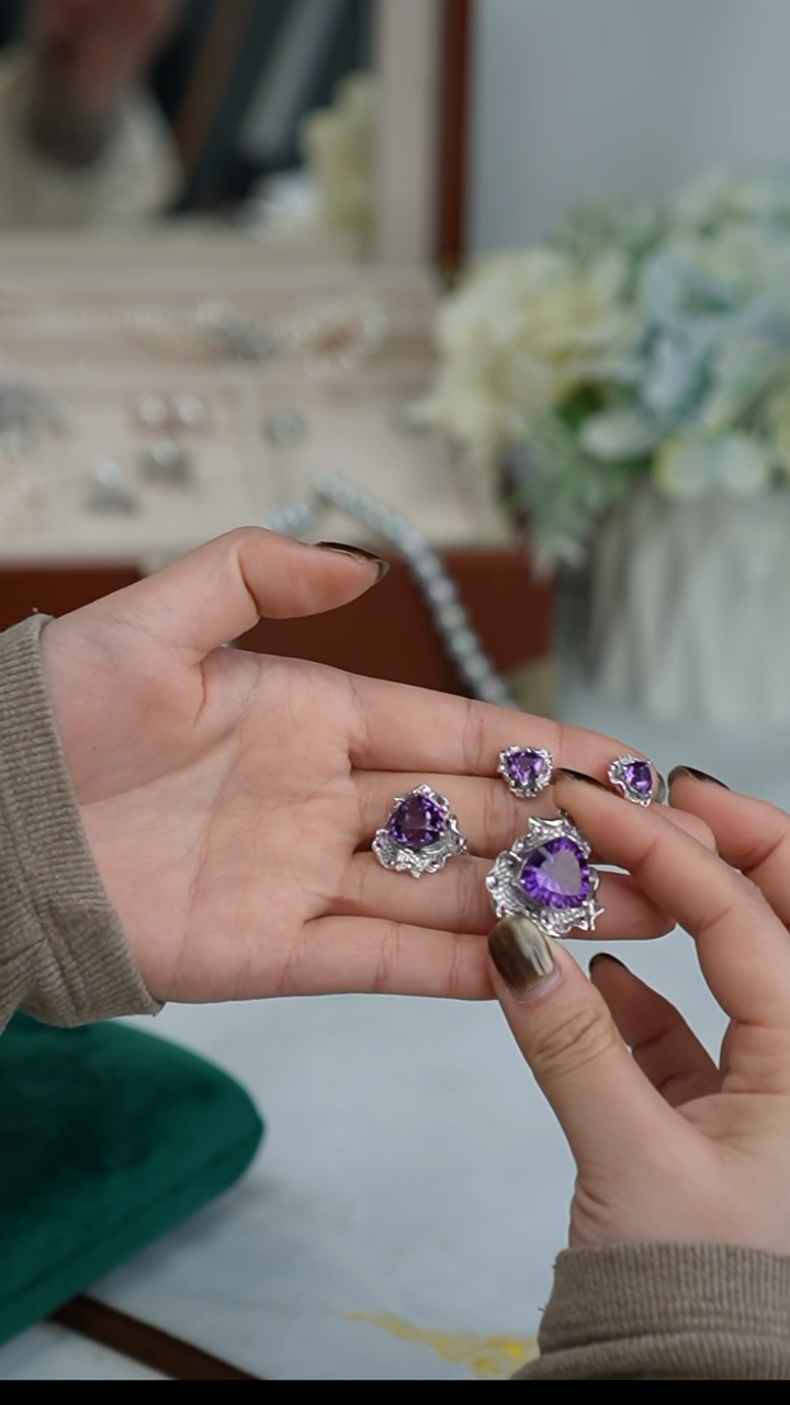 【闪购商品】紫晶吊坠(不含链)银S925镶嵌3件套