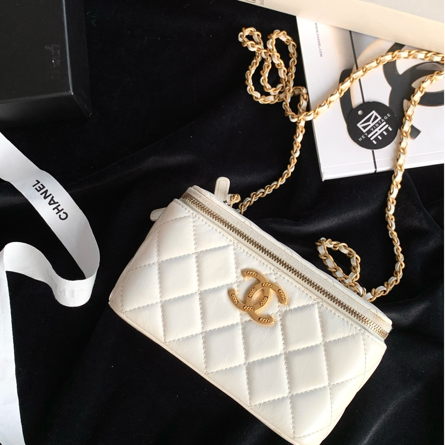 95新 Chanel/香奈儿 代卖服务！白金油腊皮盒子包16cm 18723917