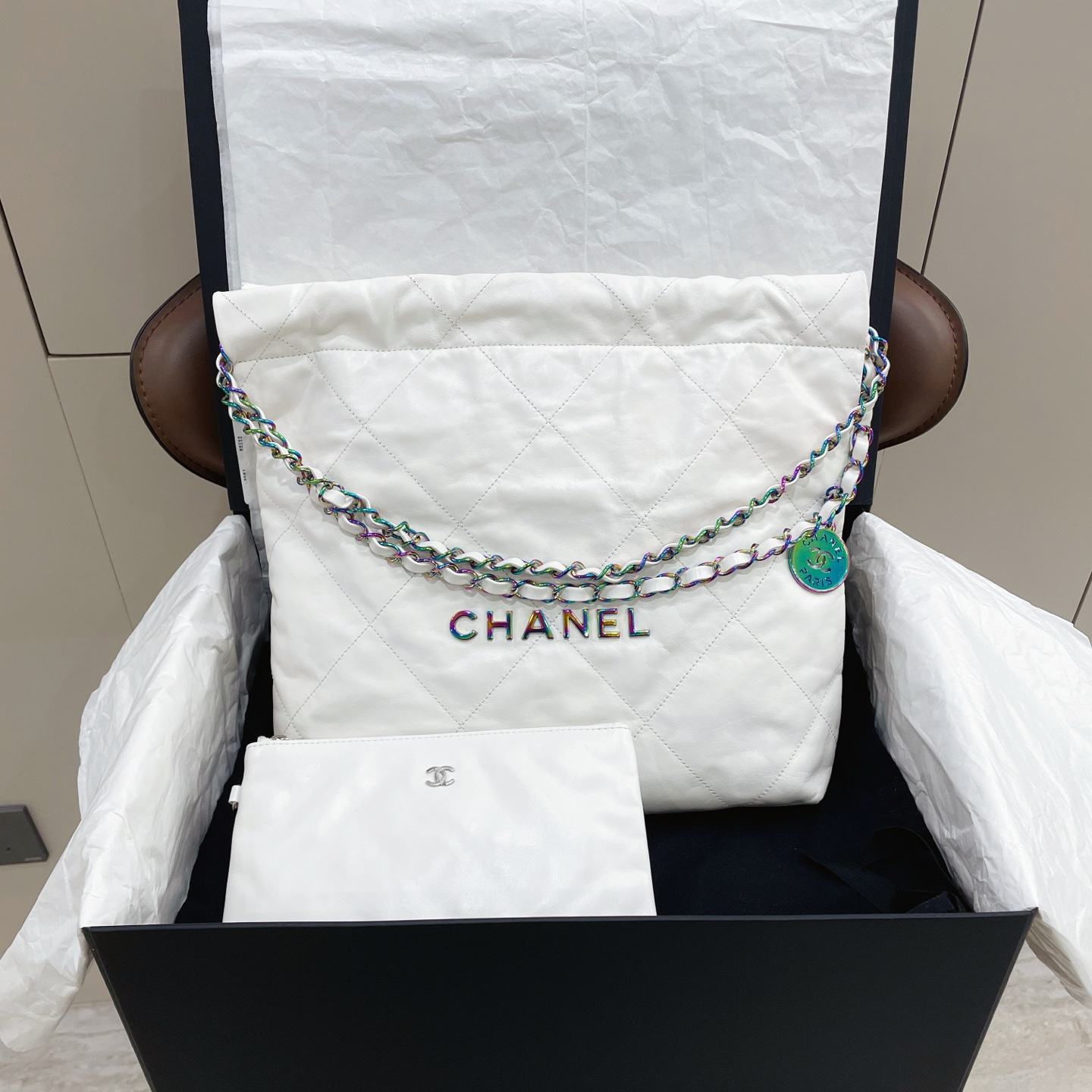99新 Chanel/香奈儿 98新22bag 限量镭射款垃圾袋小号单肩包