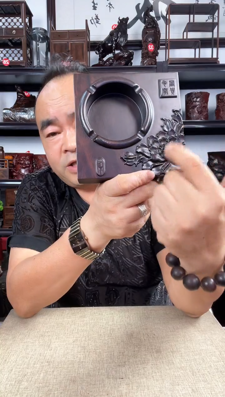 木149老李红木工艺品