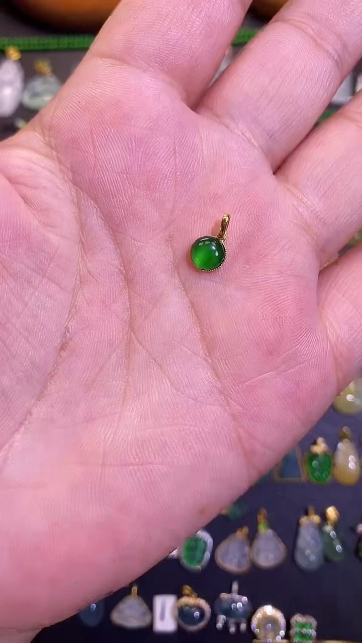 翡翠18K金镶嵌吊坠(不含链)1