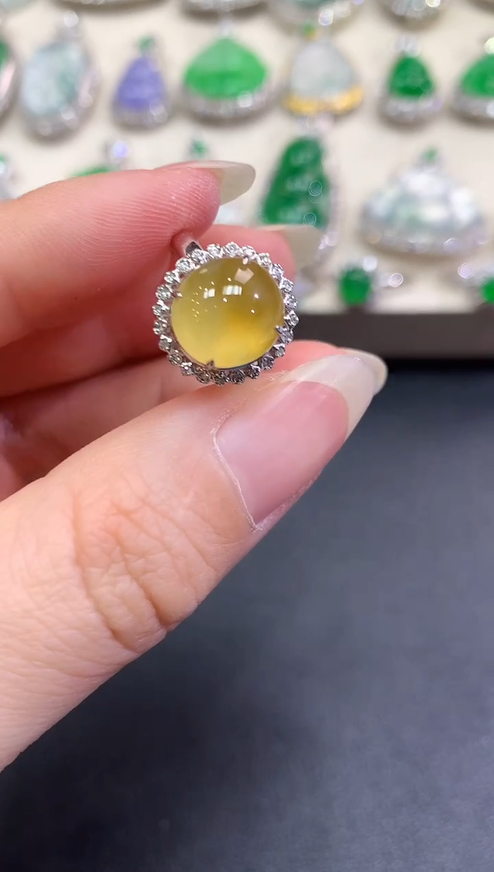 【闪购商品】翡翠戒指18K金镶嵌B91   