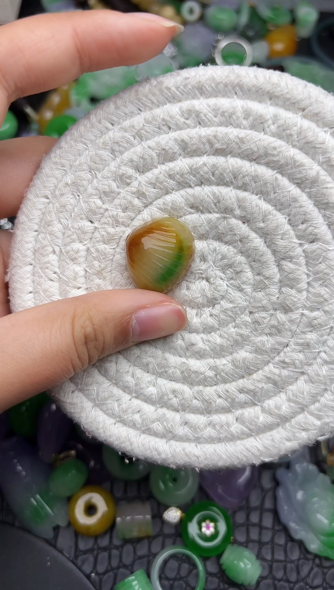 颈饰未镶嵌翡翠缅甸翡翠吊坠
