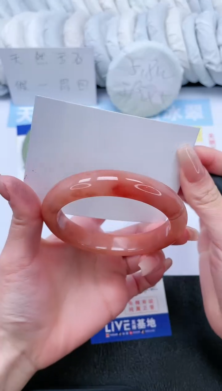 【闪购商品】石英质玉手镯未镶嵌T199-60.4