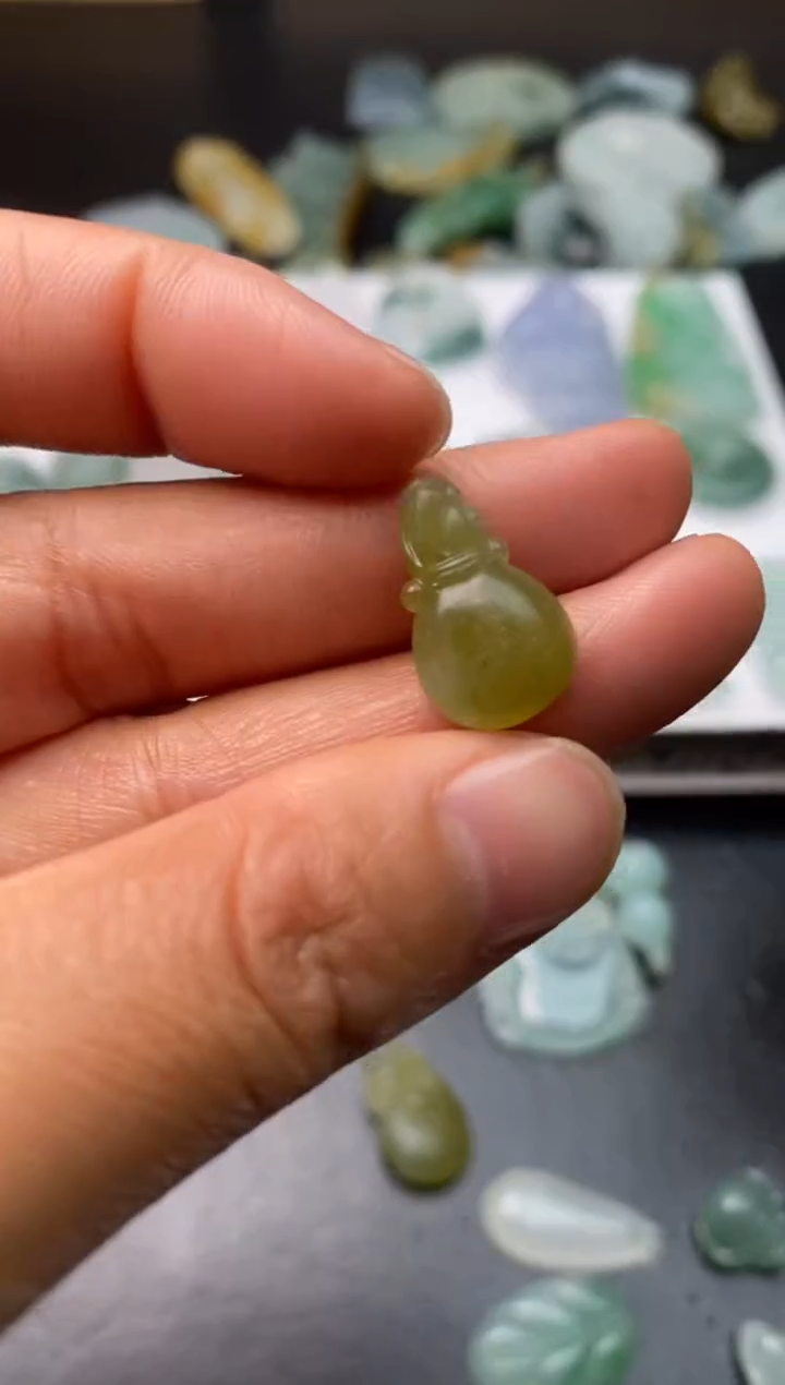 【闪购商品】定制翡翠未镶嵌翡翠毛货~