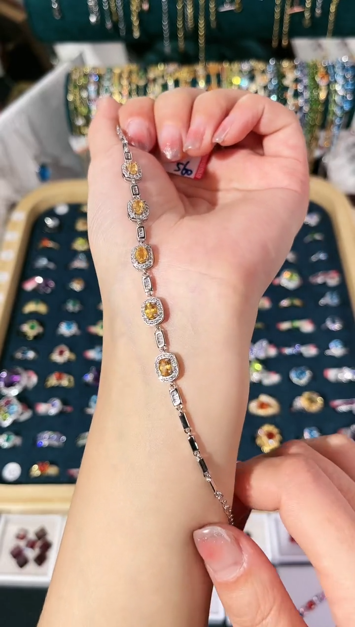 【闪购商品】石榴石（芬达石）手链银S925镶嵌F-011