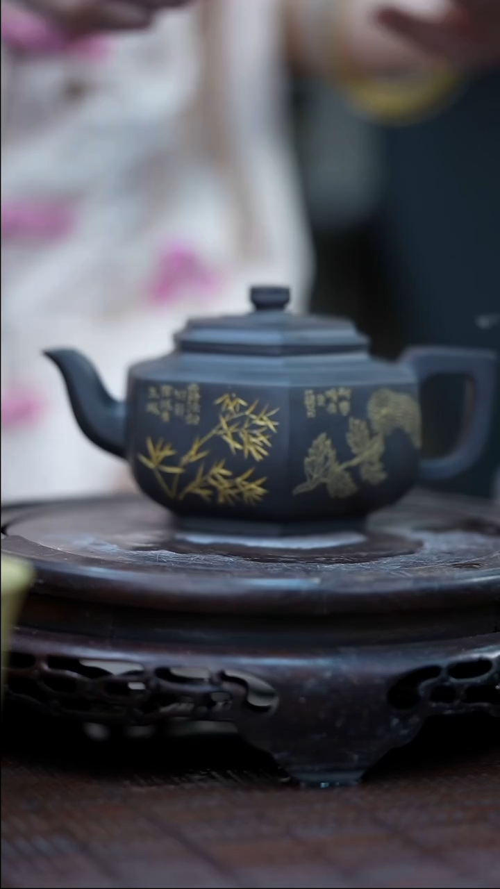 茶壶紫砂宜兴紫砂岁颐传砂原矿全手12