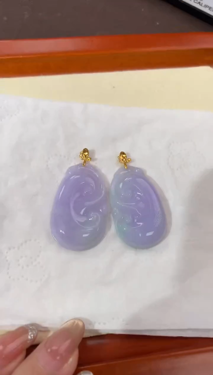 【闪购商品】翡翠颈饰18K金镶嵌天然缅甸a货翡翠(多样性发其一)