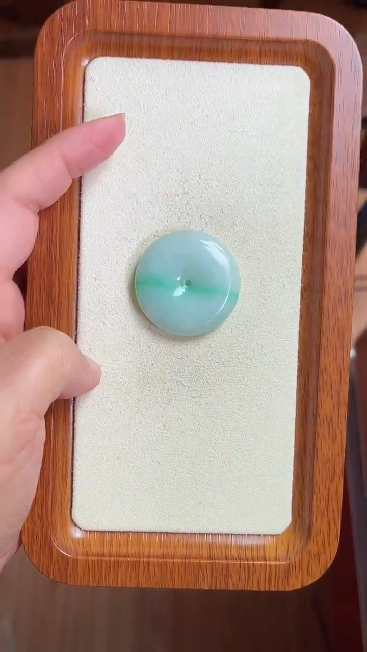 【闪购商品】翡翠吊坠(不含链)未镶嵌糯米球孤品